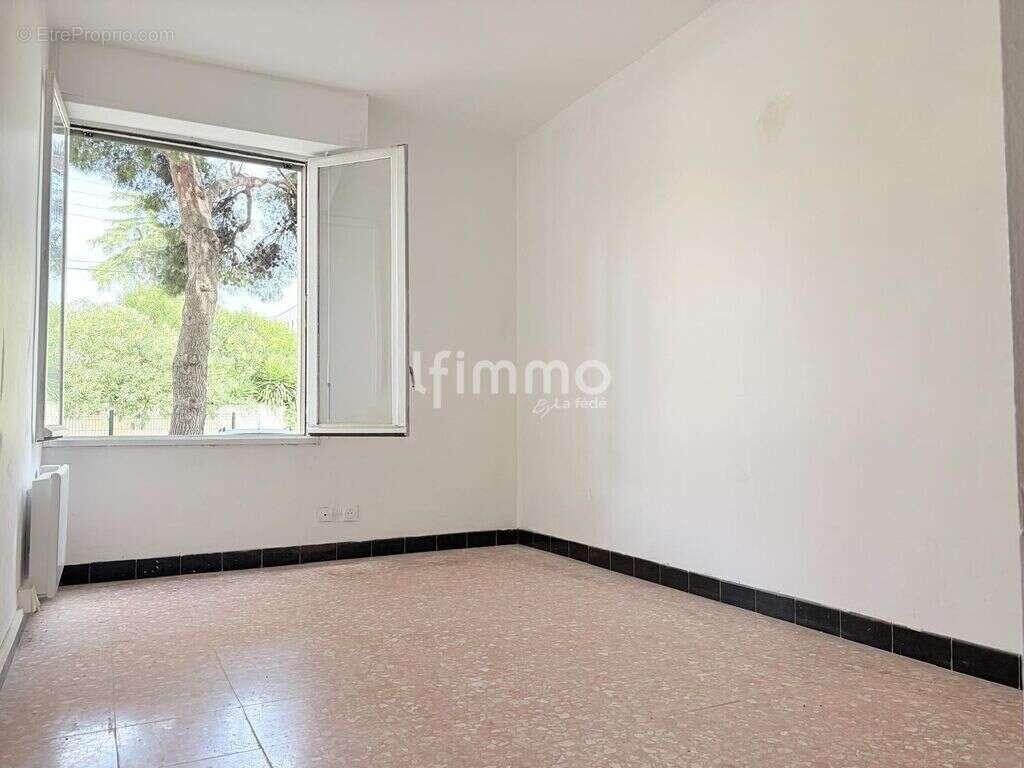 Studio proche centre et transports urbains - photo 13