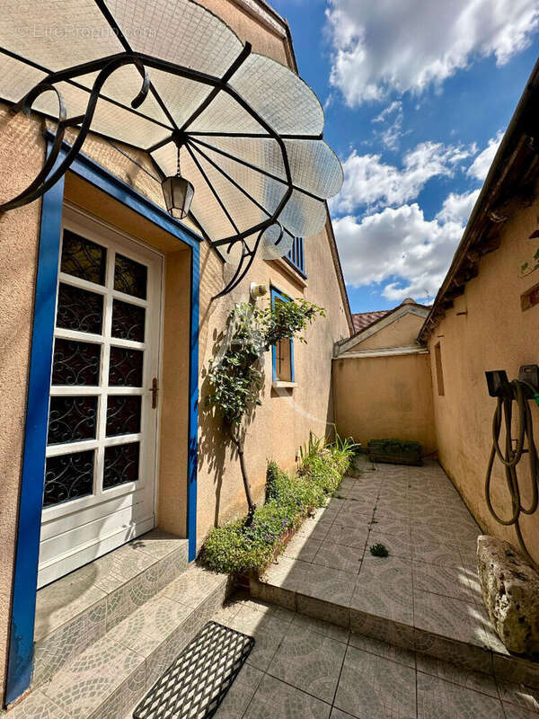 Maison à CHARTRES