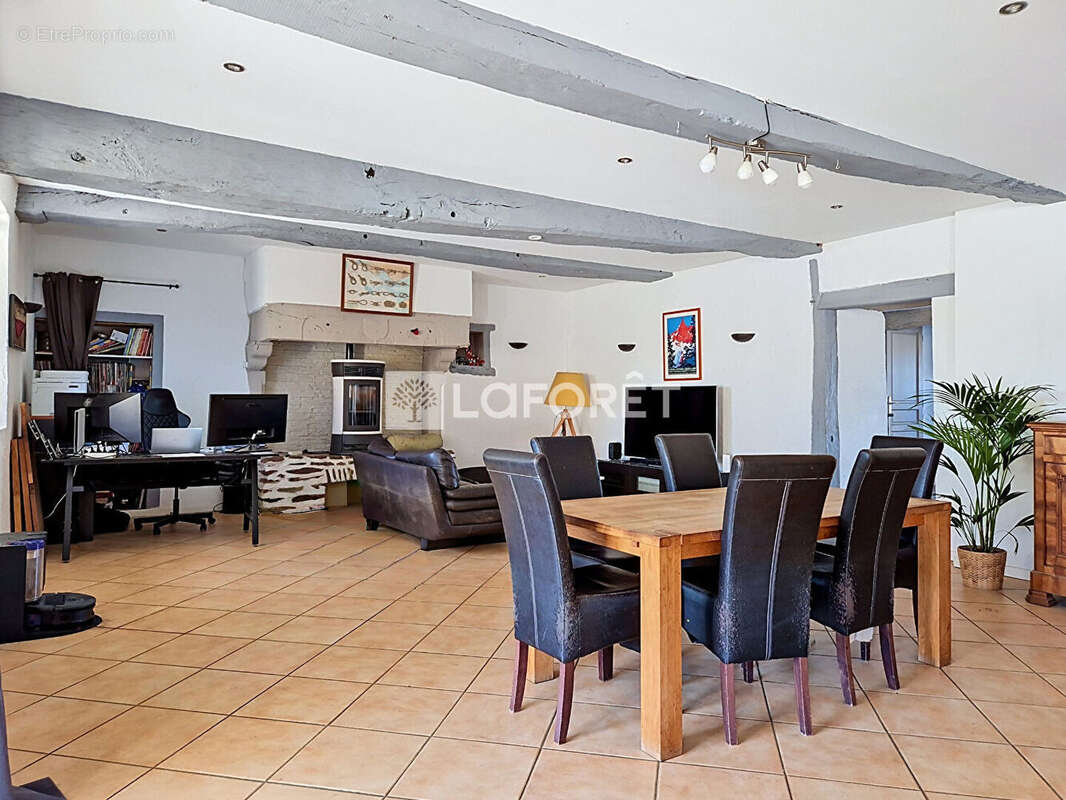 Maison Mordelles 7 pièce(s) 240 m2, Terrain 1272 m2 - photo 5