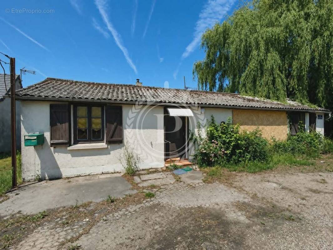 Maison à MAILLY-MAILLET