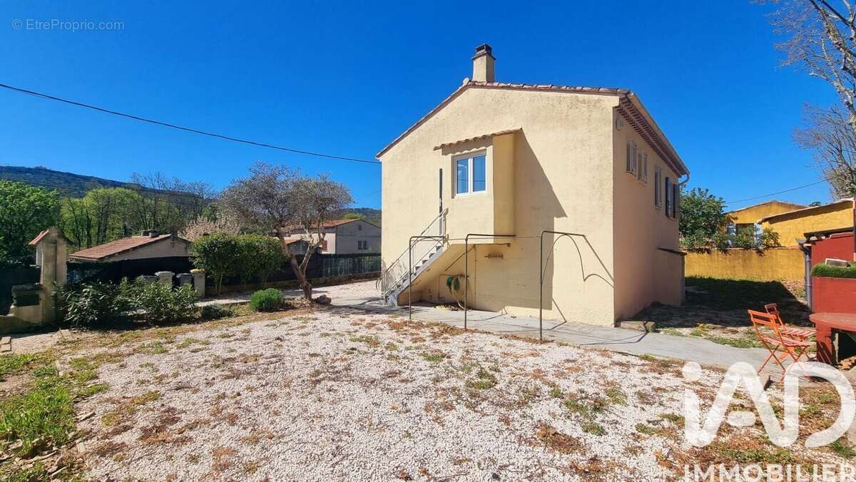 Photo 3 - Maison à TOURVES