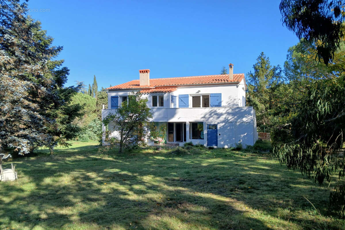 Maison à REYNES