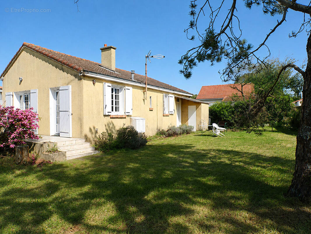 Maison à SAINT-MICHEL-CHEF-CHEF