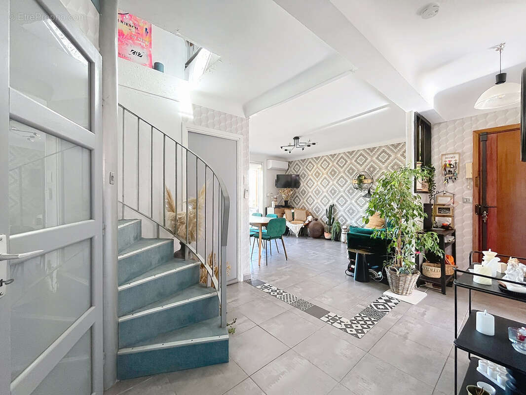 Appartement à FREJUS