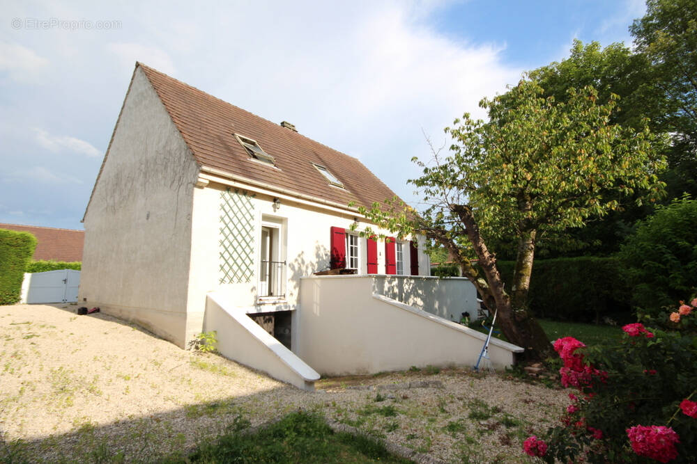 Maison à PONT-SAINTE-MAXENCE