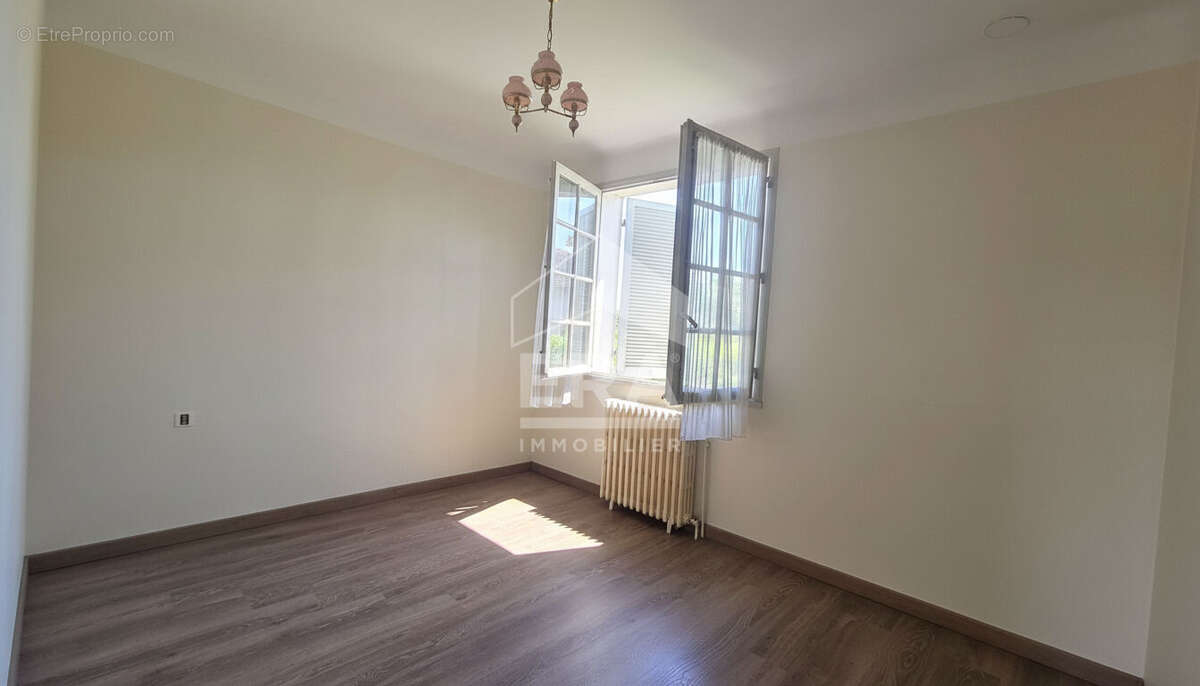 Maison à VIC-EN-BIGORRE