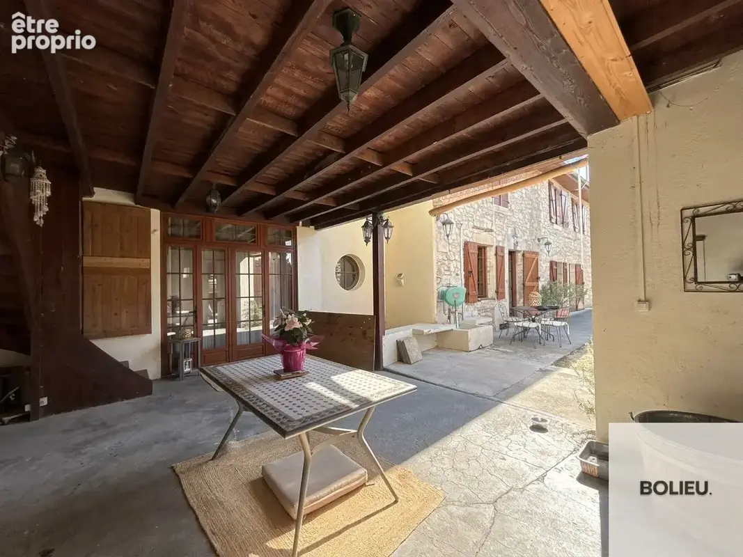 Maison de caractère -  5 chambres, grange et garage - photo 17