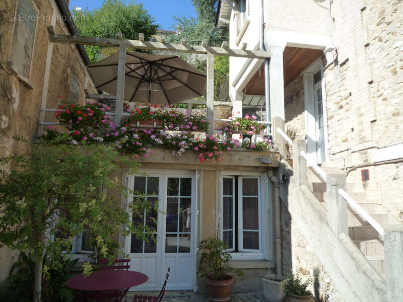 Maison à MONT-SAINT-PERE