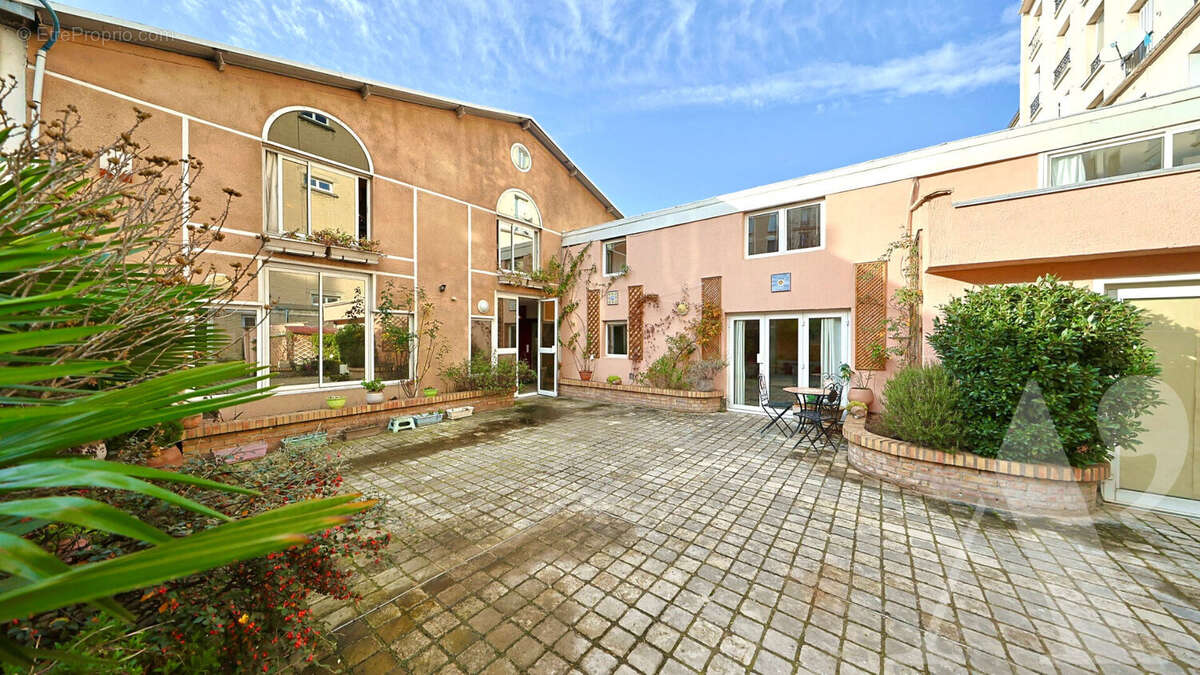 Appartement à LE BOURGET