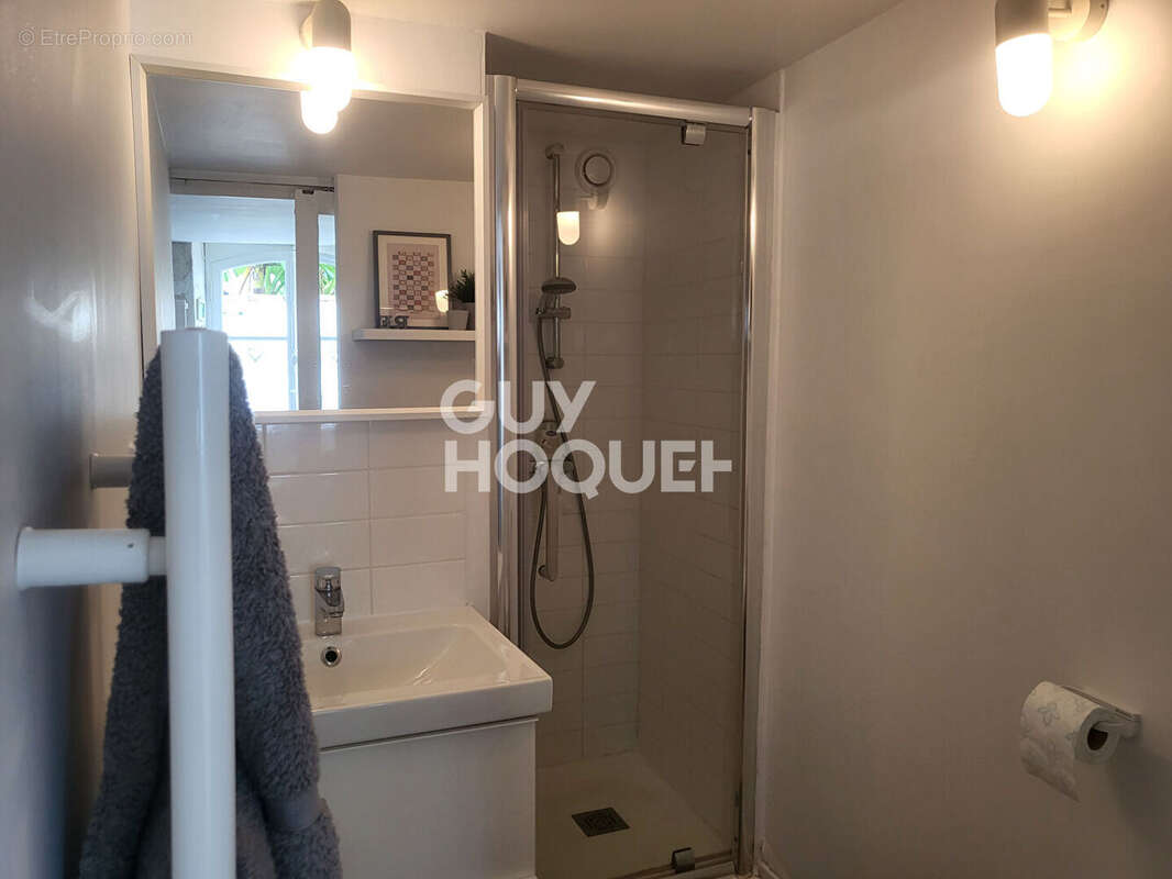 Appartement à LA FLOTTE