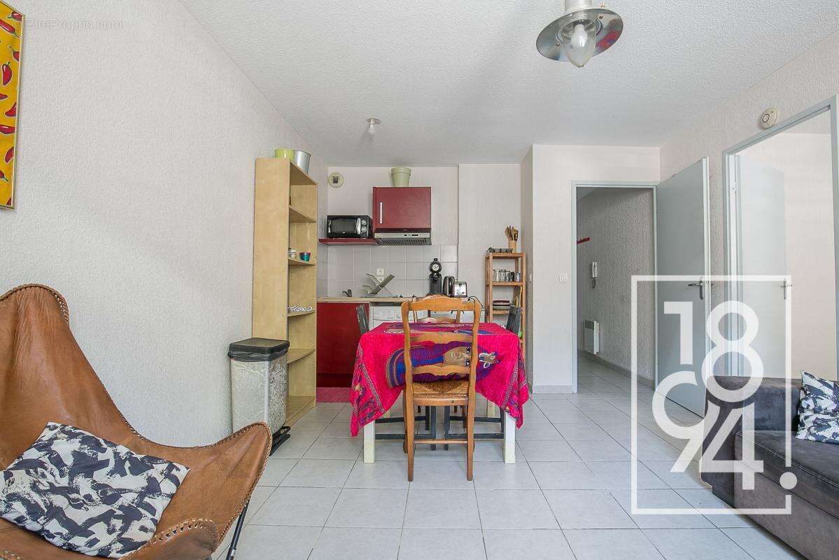 Appartement à MARSEILLE-3E