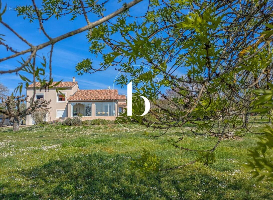 Maison à BARJAC