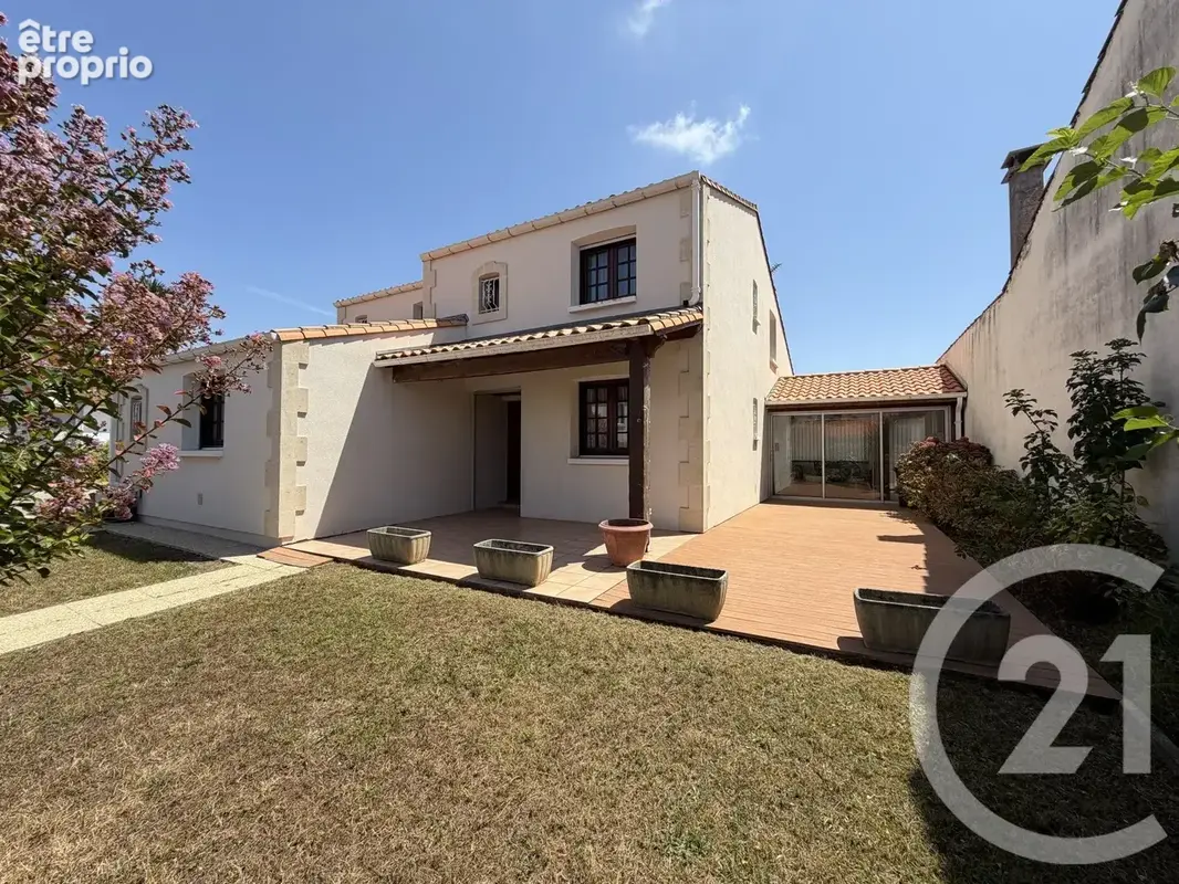 Maison 7 pièces 188 m² à vendre à Royan (17200) - photo 2