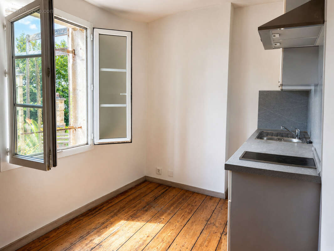 Appartement à BORDEAUX