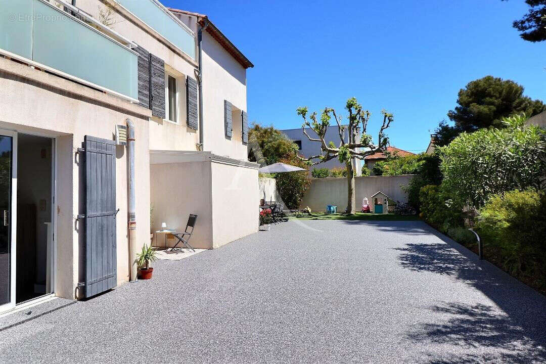 Appartement à MARSEILLE-12E