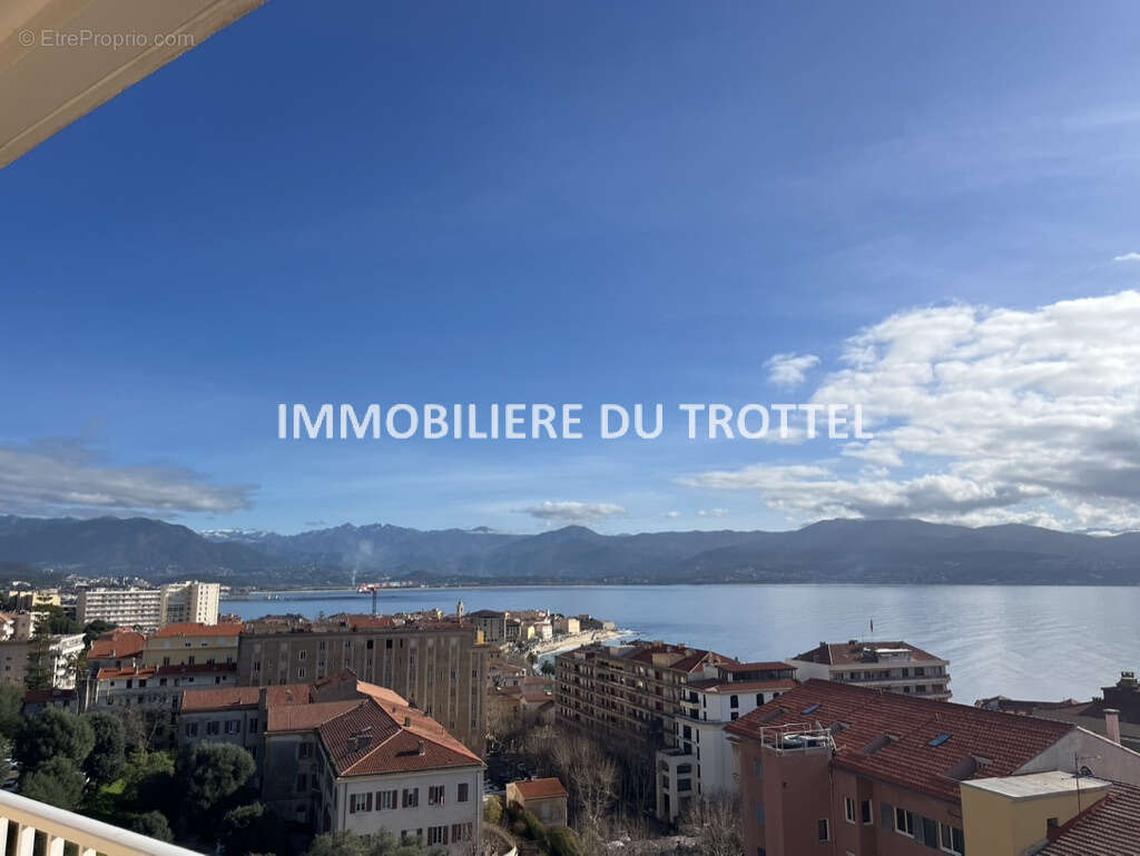Appartement à AJACCIO