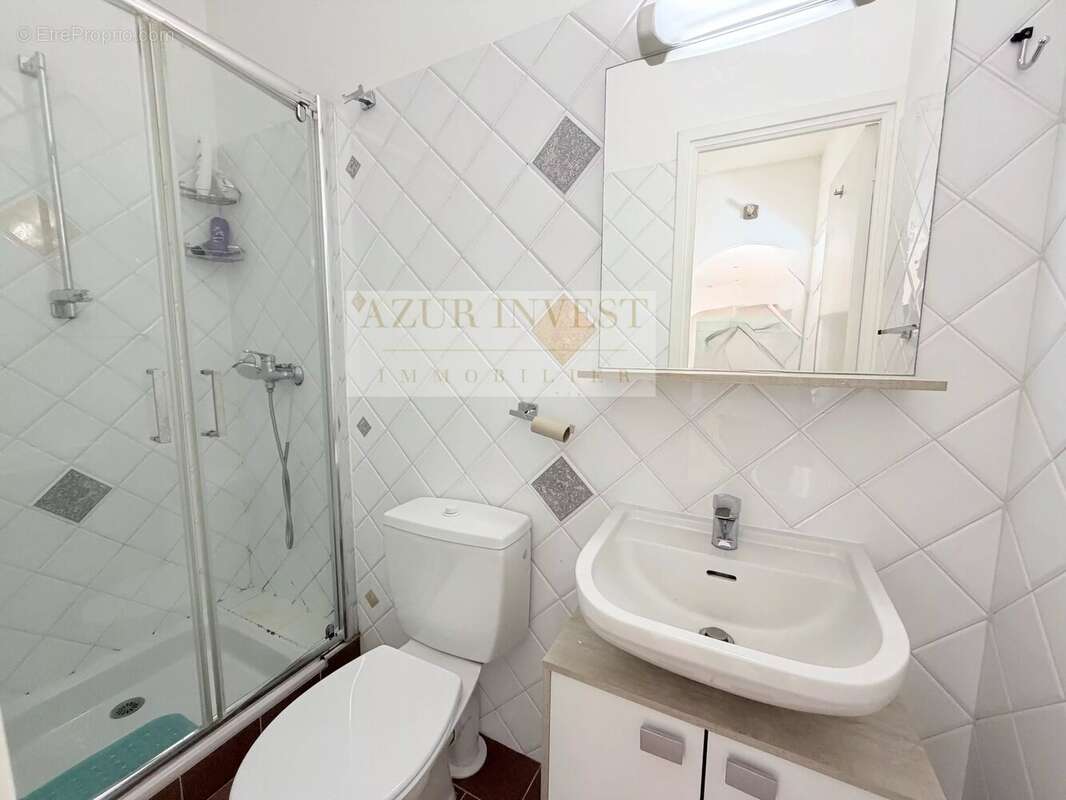 Appartement à ROQUEBRUNE-CAP-MARTIN