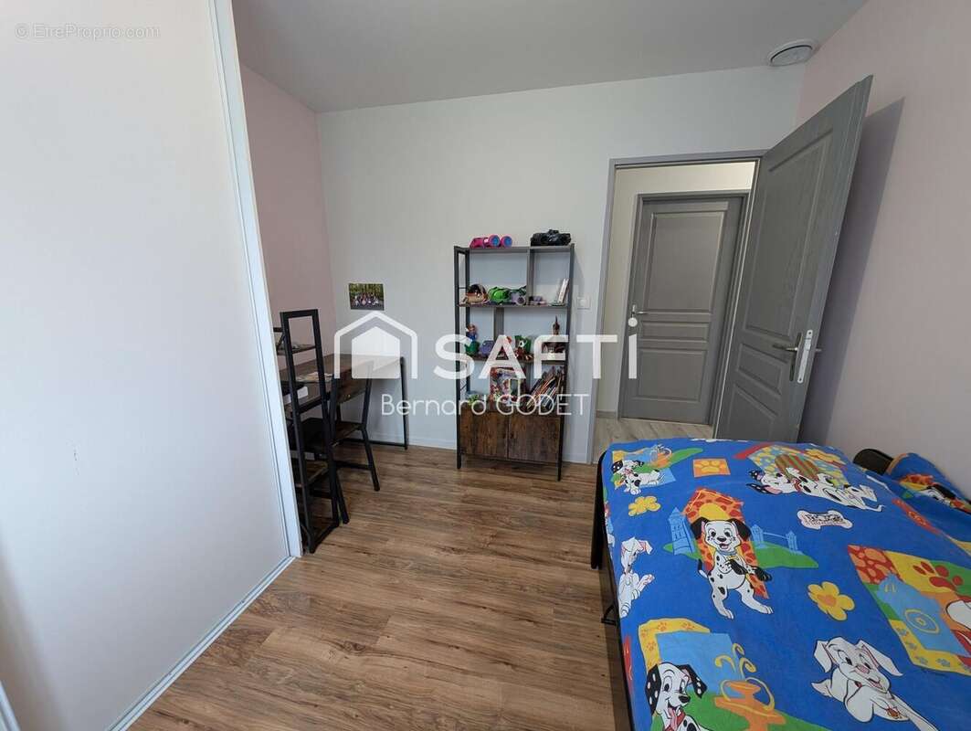 Maison 103 m² à Aussac-Vadalle  - photo 5
