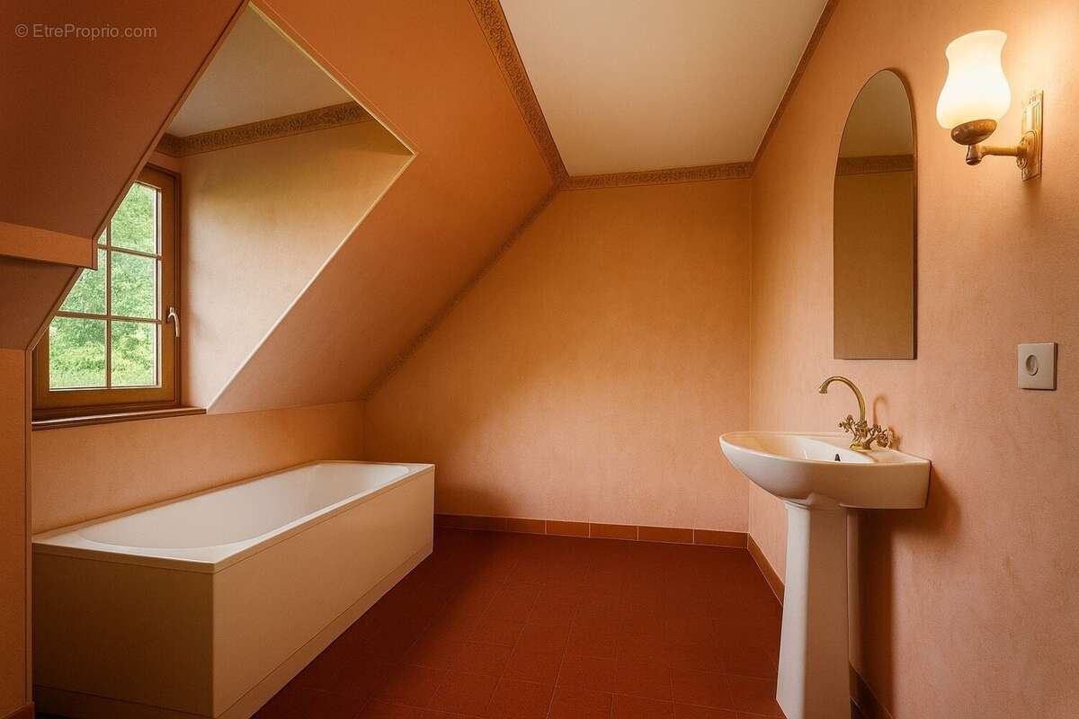 Maison à MINIAC-MORVAN