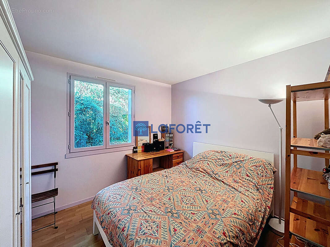 Maison à SAINT-PIERRE-DU-PERRAY