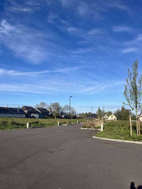 Terrain à SAINT-JOUIN-BRUNEVAL