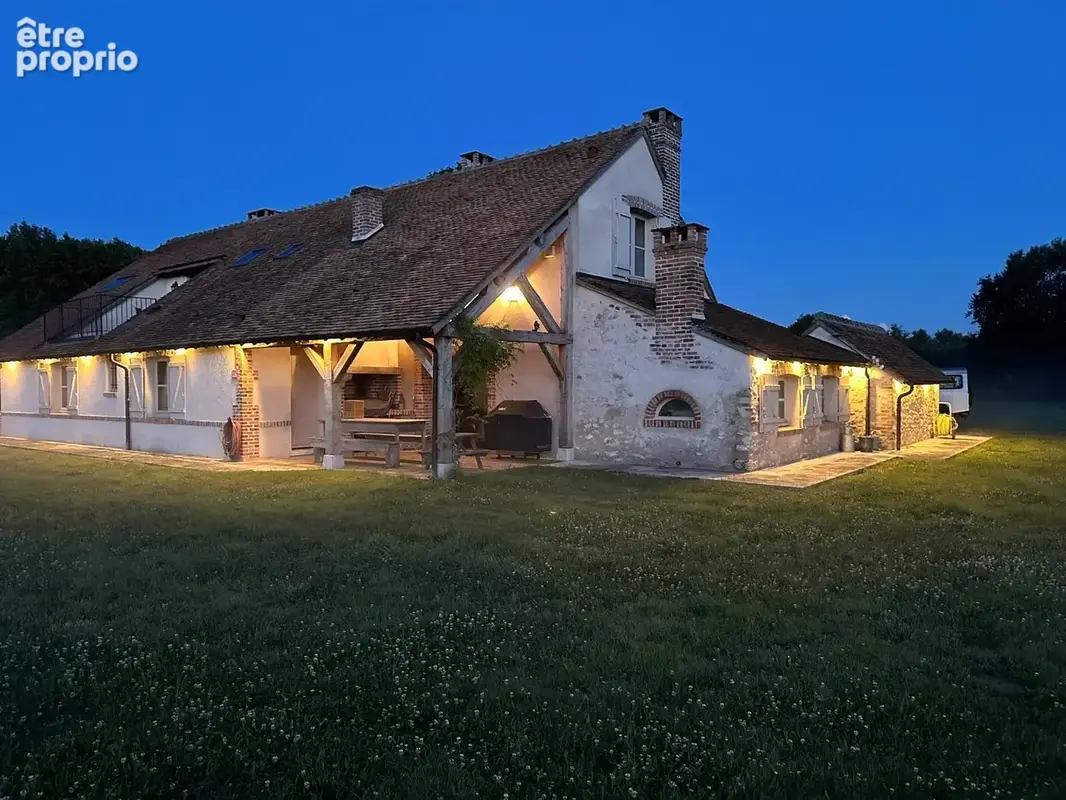 Maison 234 m² à Dhuizon  - photo 6