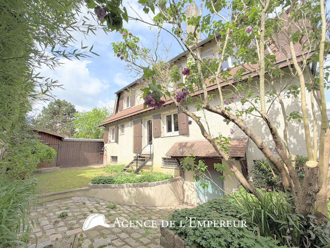 Maison à RUEIL-MALMAISON