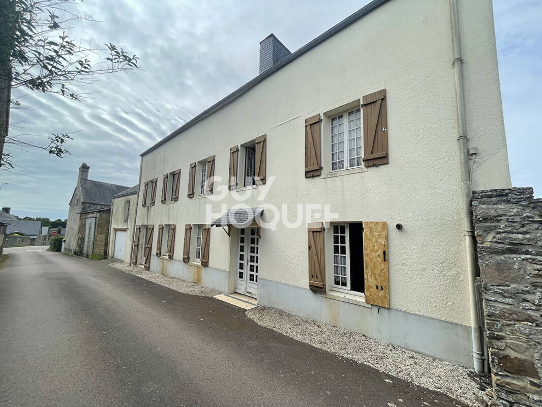 Maison à LA FEUILLIE