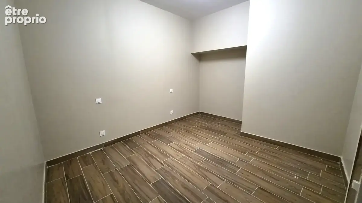 Immeuble avec 4 appartements et un garage à vendre à NIMES (30) - photo 8