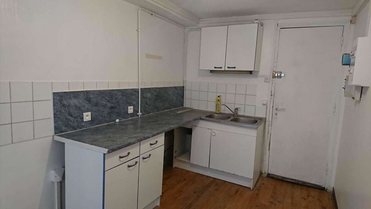 Appartement à PARIS-3E