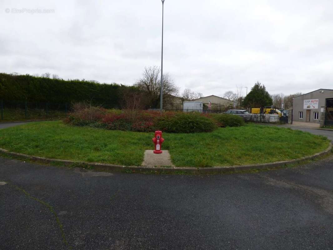 Commerce à MEREVILLE