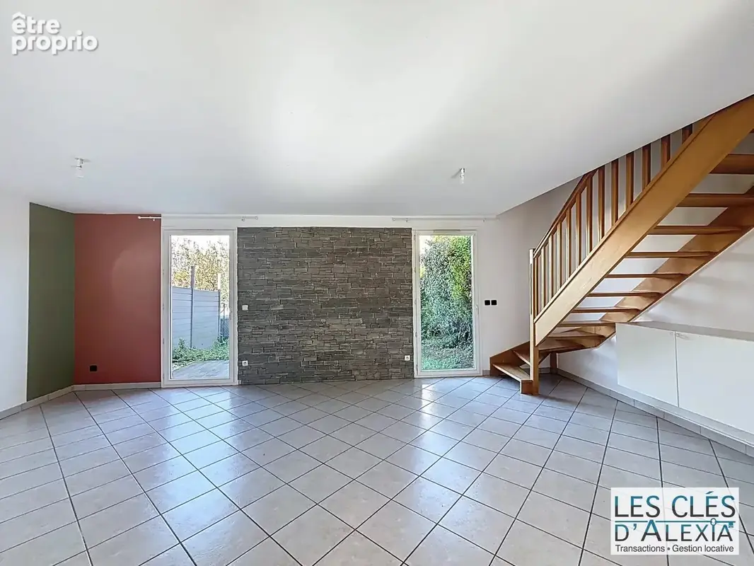Laissez-vous séduire par cette charmante maison familiale, lumineuse et parfaitement entretenue ! - photo 1