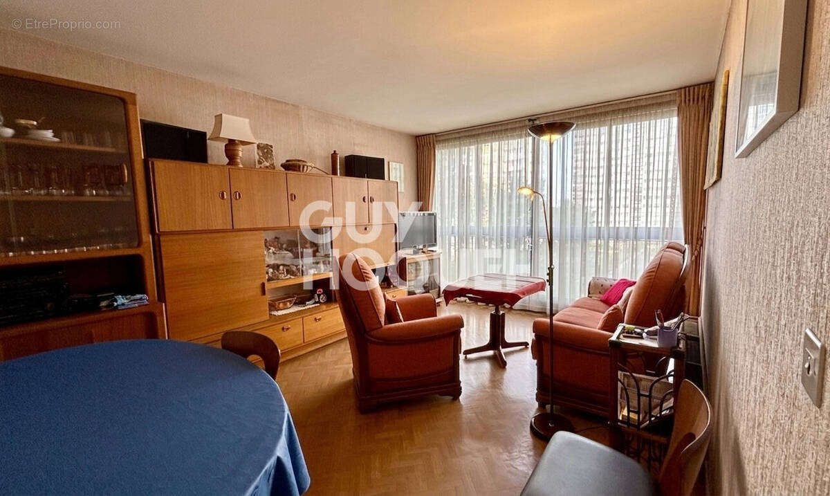 Appartement à FONTENAY-SOUS-BOIS