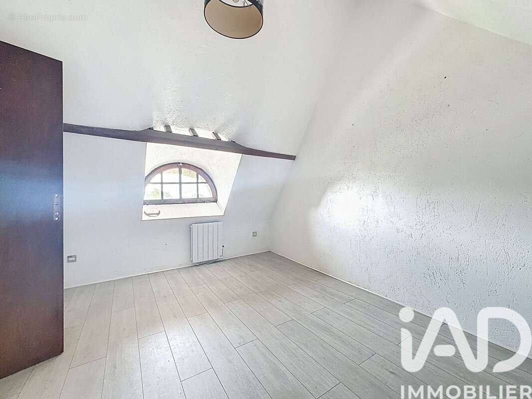 Photo 6 - Maison à SAINT-AVE