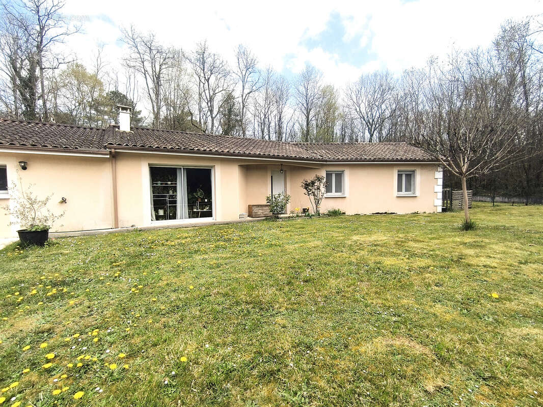 Maison à RAZAC-SUR-L'ISLE