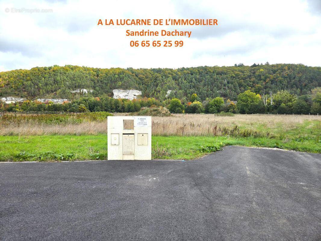 Terrain à BROSVILLE