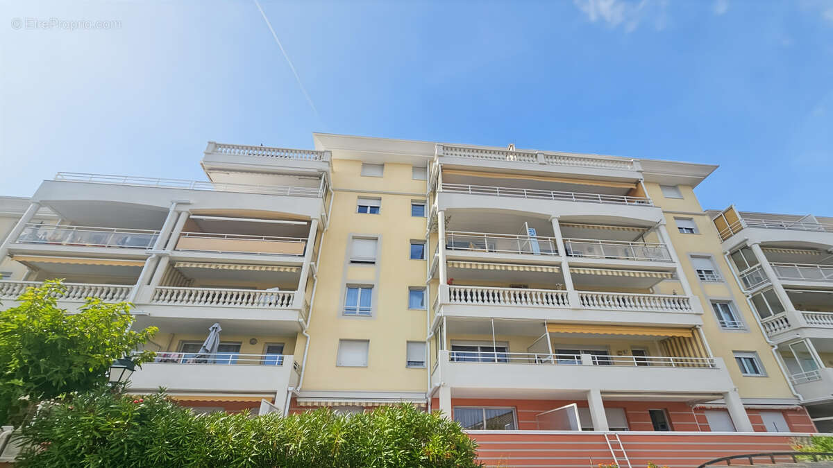 Appartement à FREJUS
