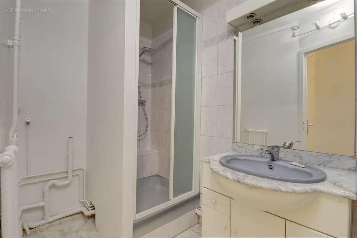 Appartement à PARIS-10E