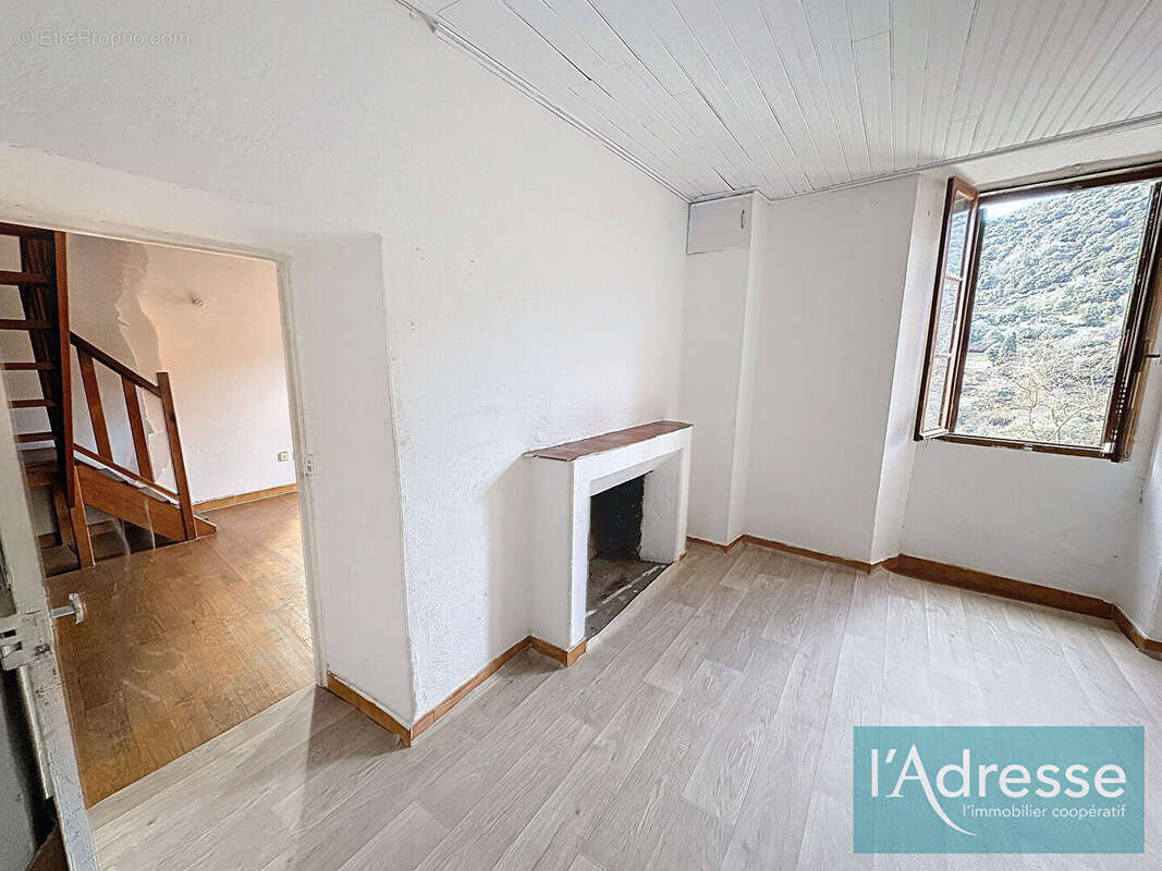Maison de village - Guarguale - 6 pièces 117 m2 - photo 9