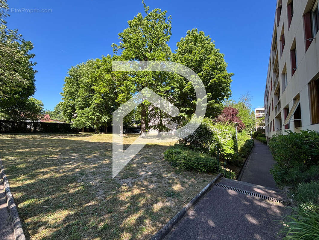 Appartement à LIMEIL-BREVANNES
