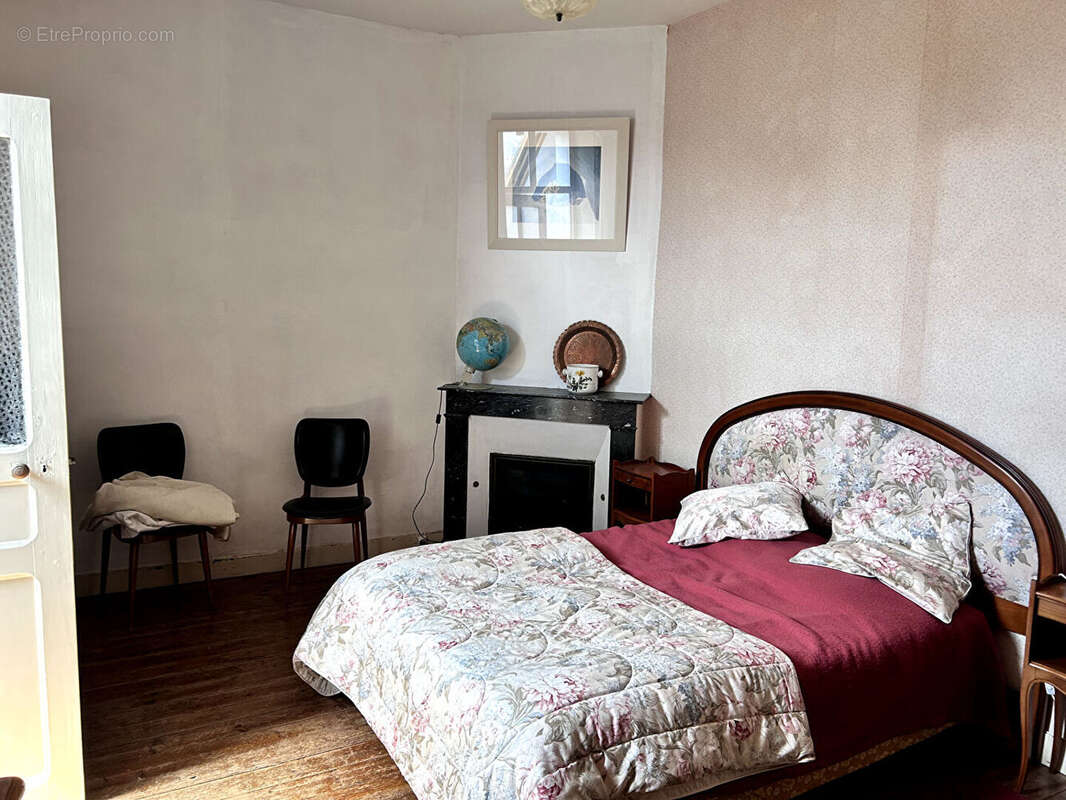 Maison à CHALLAIN-LA-POTHERIE