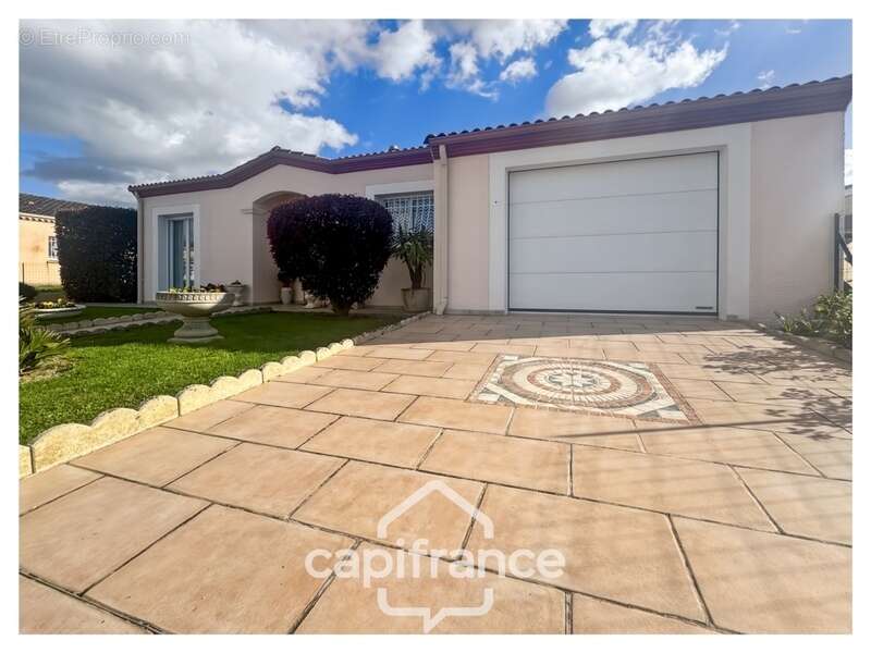 Maison à CASTELCULIER