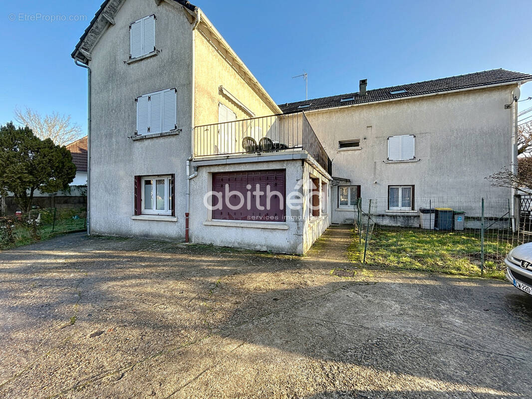 Appartement à VIGNEUX-SUR-SEINE