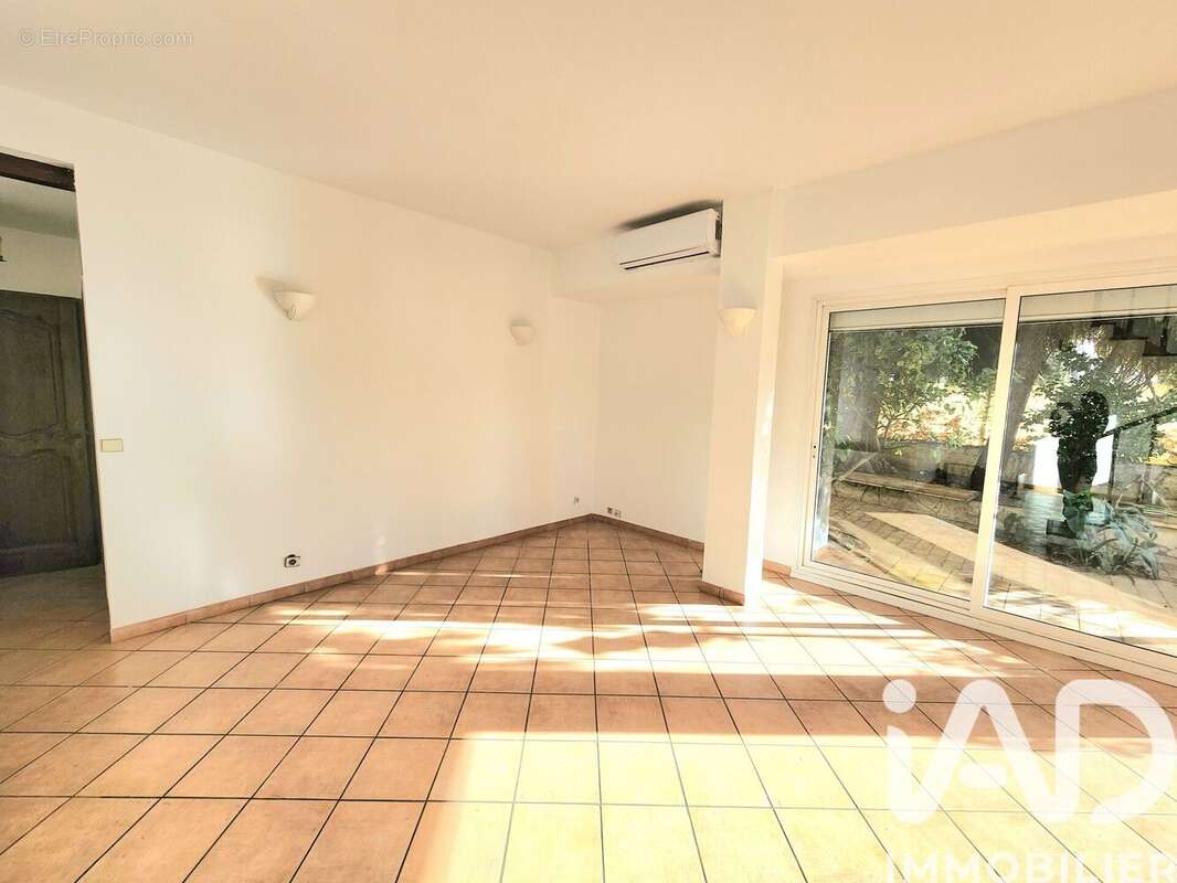 Photo 4 - Maison à MARSEILLE-9E