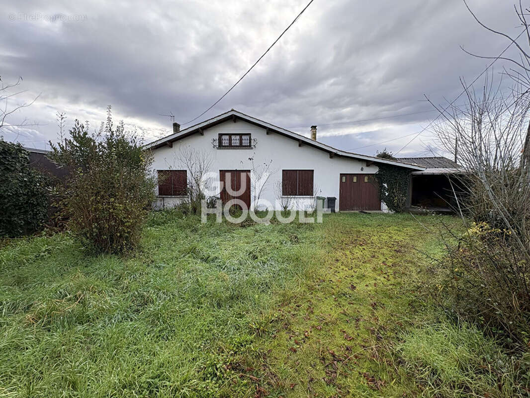 Maison à VILLENAVE-D&#039;ORNON