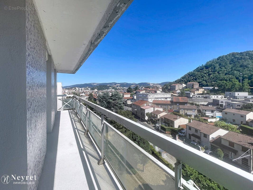 Appartement à SAINT-ETIENNE