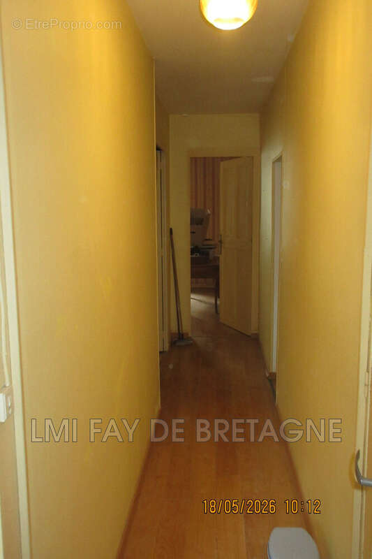 Maison 169 m² à Saint-Etienne-De-Montluc  - photo 9
