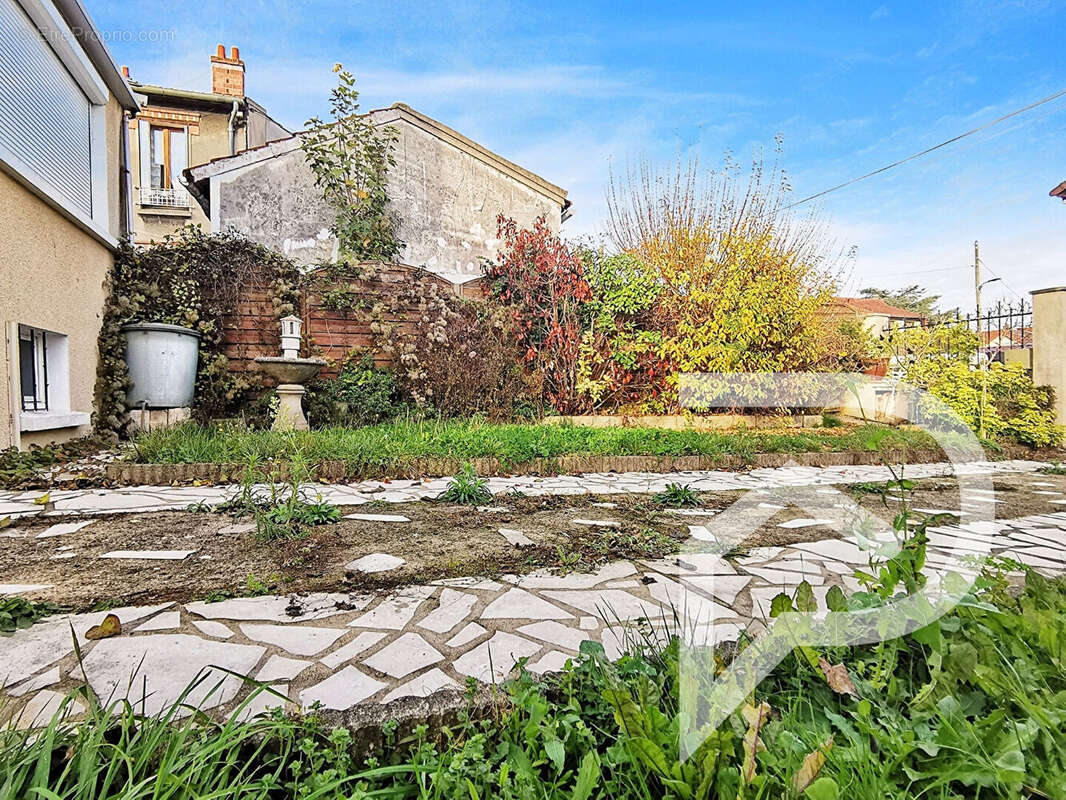 Maison à VITRY-SUR-SEINE