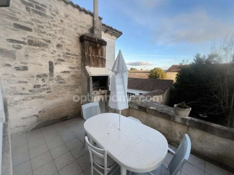 Appartement à COGNAC