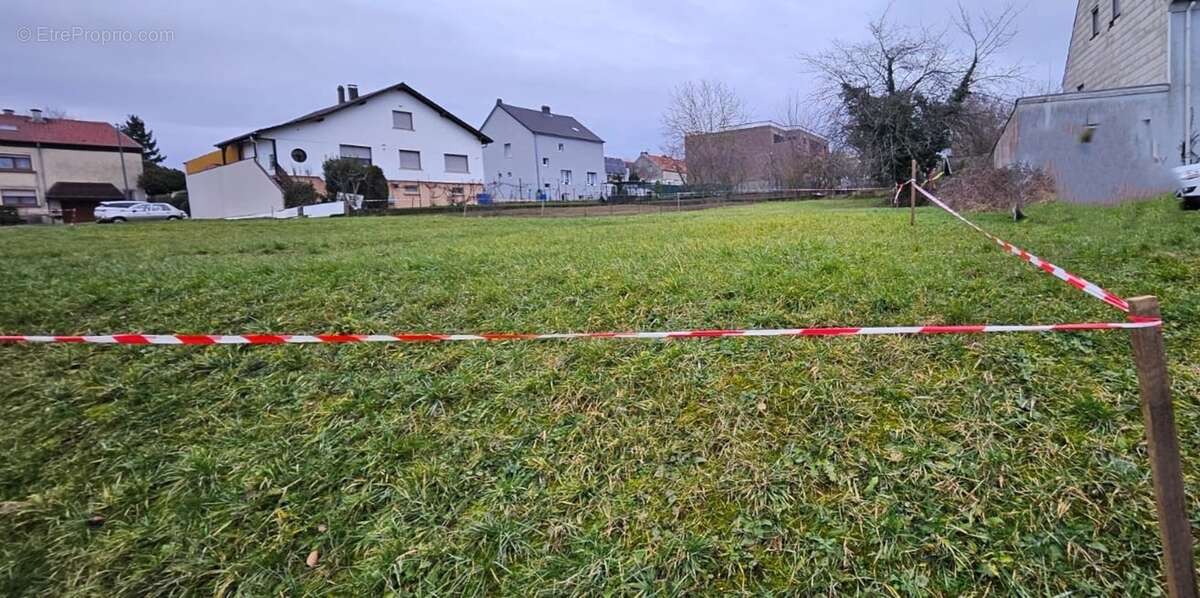 À vendre – Grand terrain à bâtir à Rouhling (57520) - photo 6